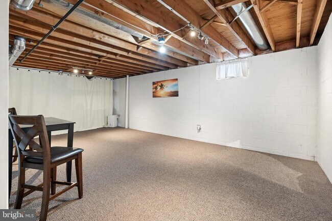 Building Photo - 87 Canal View Dr