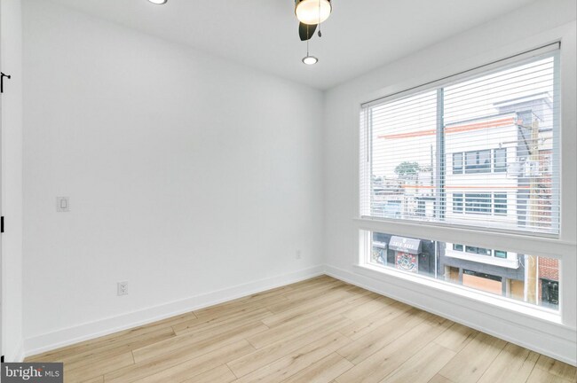 Building Photo - 2054 N 2nd St