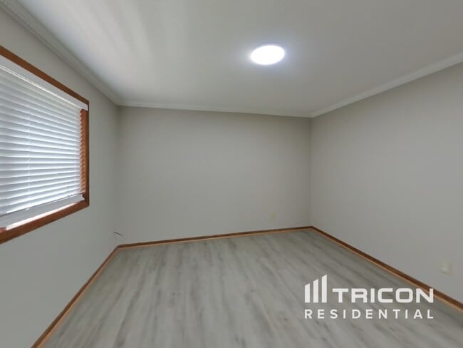 Building Photo - 13419 Marigold St NW