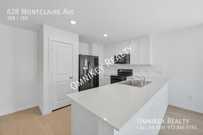 Building Photo - 628 Montclair Ave