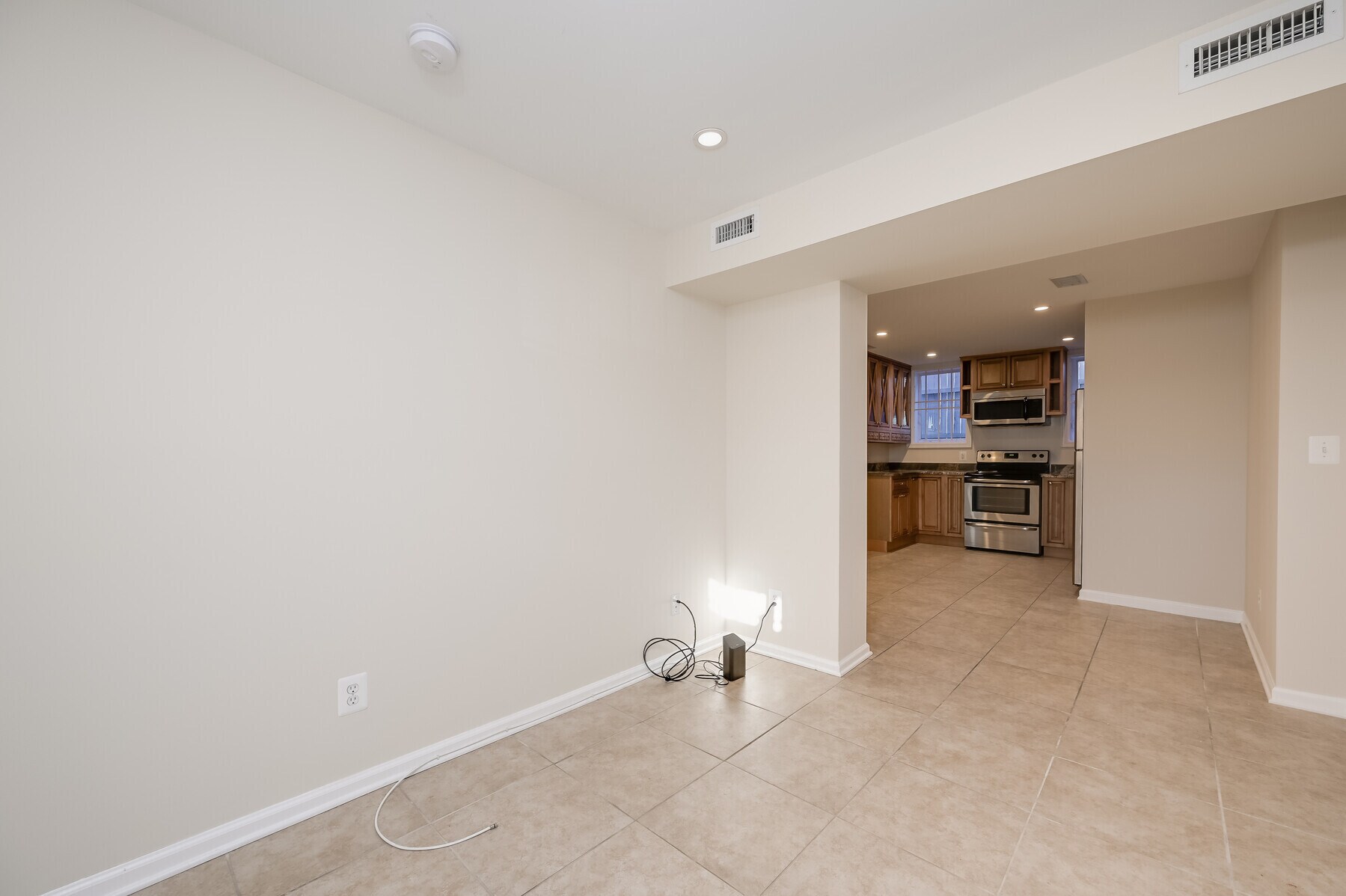 Foyer / den - 1873 3rd St NW