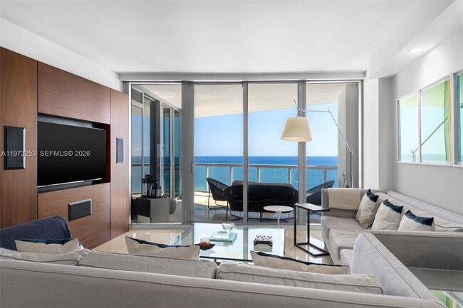 Building Photo - 17121 Collins Ave