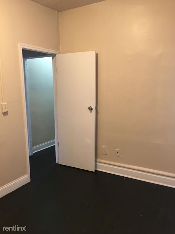 Building Photo - 141 Park Ave