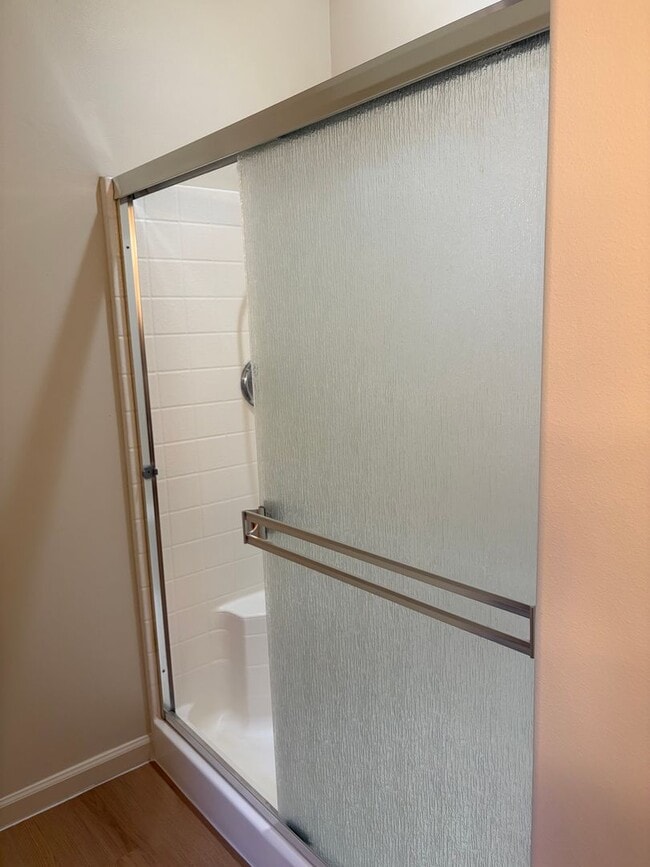 Building Photo - Spacious Single Story Home with Large Private Backyard & Covered Patio