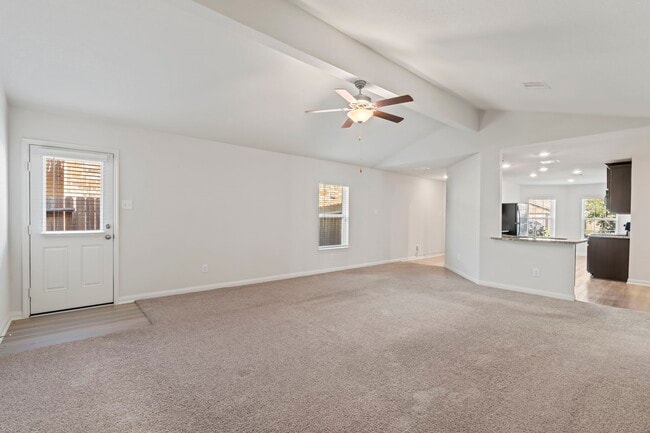 Building Photo - 15231 Central Lakes Dr