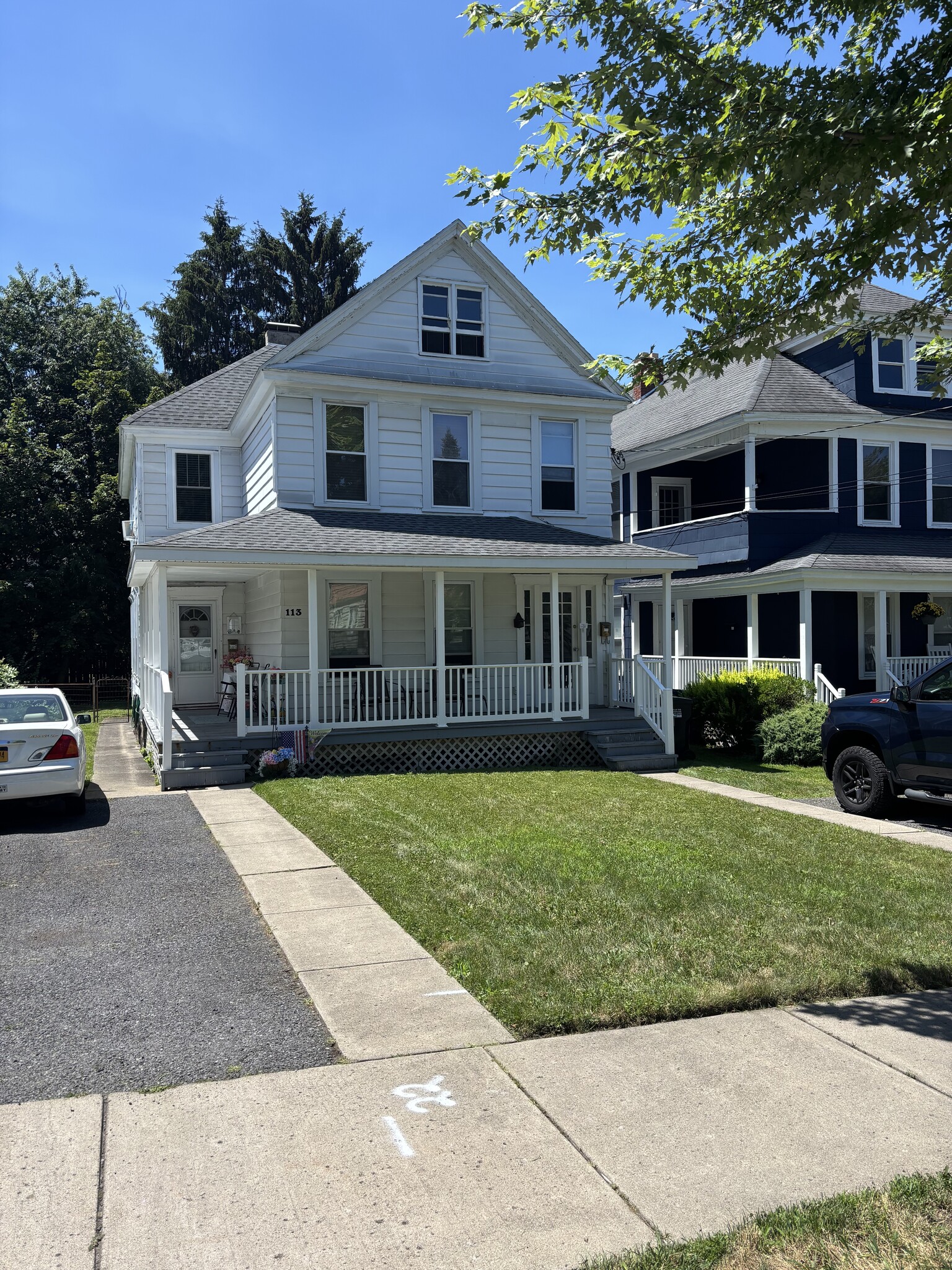 Building Photo - 113 Avery Ave