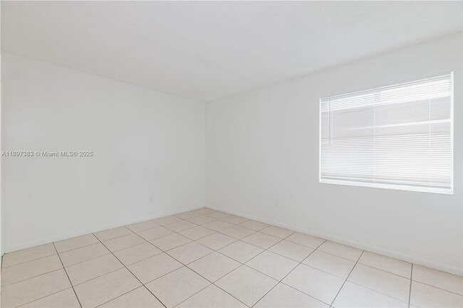 Building Photo - 2020 NW 119th St