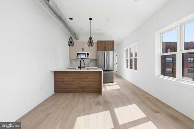 Building Photo - 209 New St
