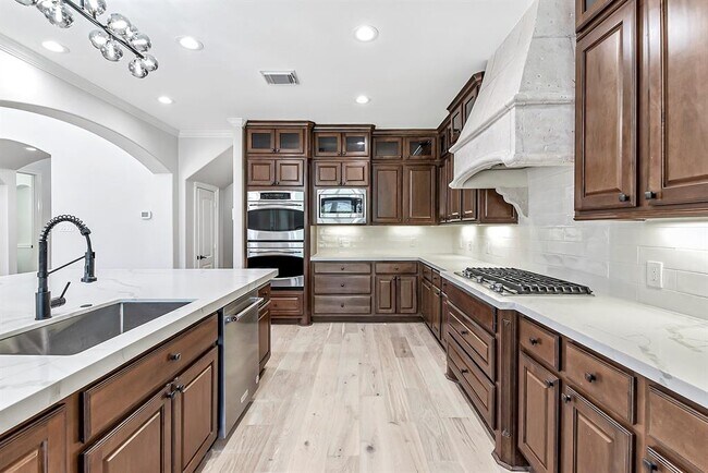 Building Photo - 10126 Springfield Ridge Dr