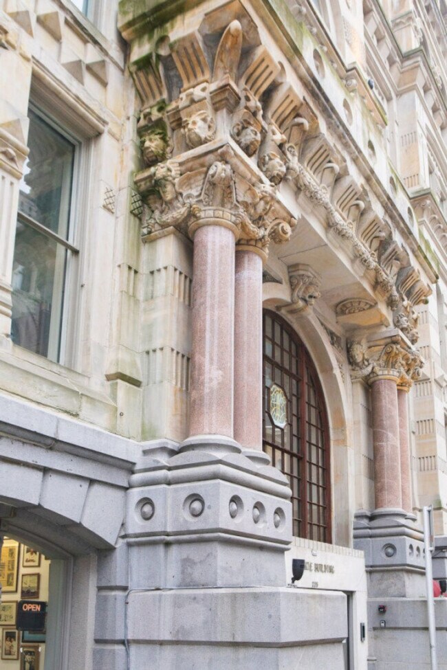 Building Photo - 225 E Michigan St