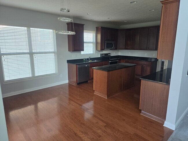 Building Photo - 3296 Wind Dr