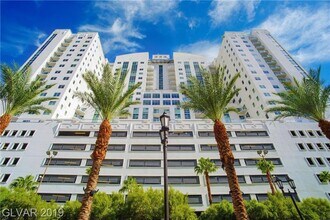 Building Photo - GORGEOUS DOWNTOWN HIGHRISE CONDO FOR LEASE!