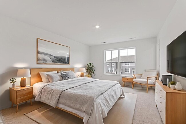 Building Photo - 14934 Dyer Ln