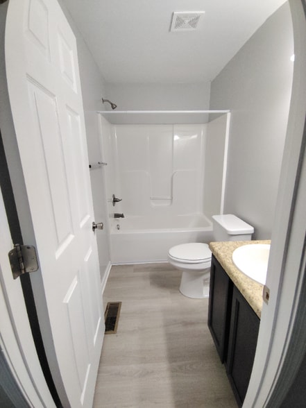 Building Photo - 24 Duiguid Dr