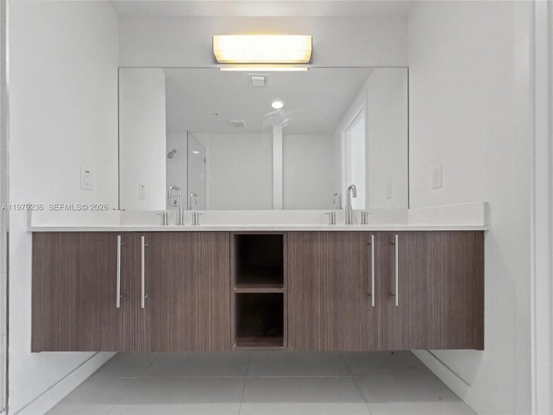 Building Photo - 7661 NW 107th Ave