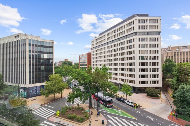 Building Photo - 1330 New Hampshire Ave NW