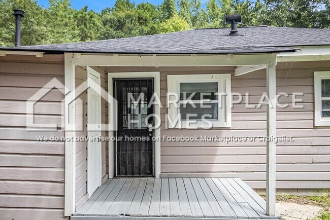 Building Photo - 4854 Flat Shoals Rd