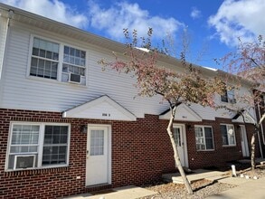 Building Photo - 236 S Barnard St