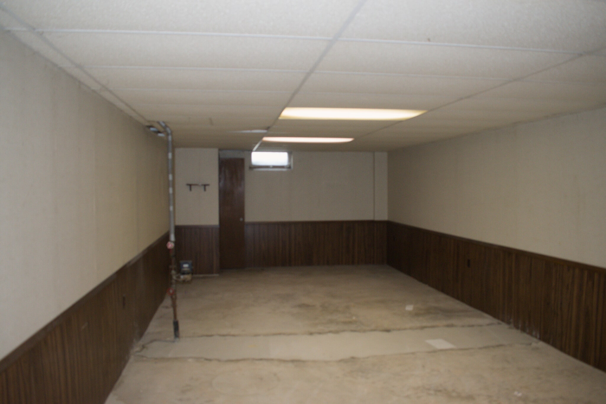 Semi-finished basement area - 9640 W Barnard Ave