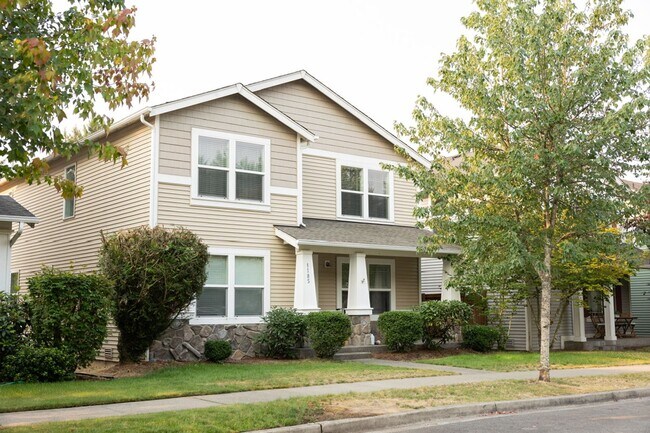 Primary Photo - Updated 4 Bedroom DuPont Home for Rent