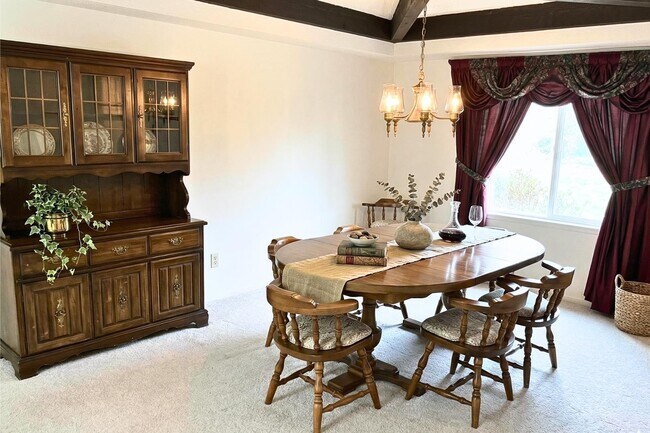 Building Photo - 10442 W Avalon Dr