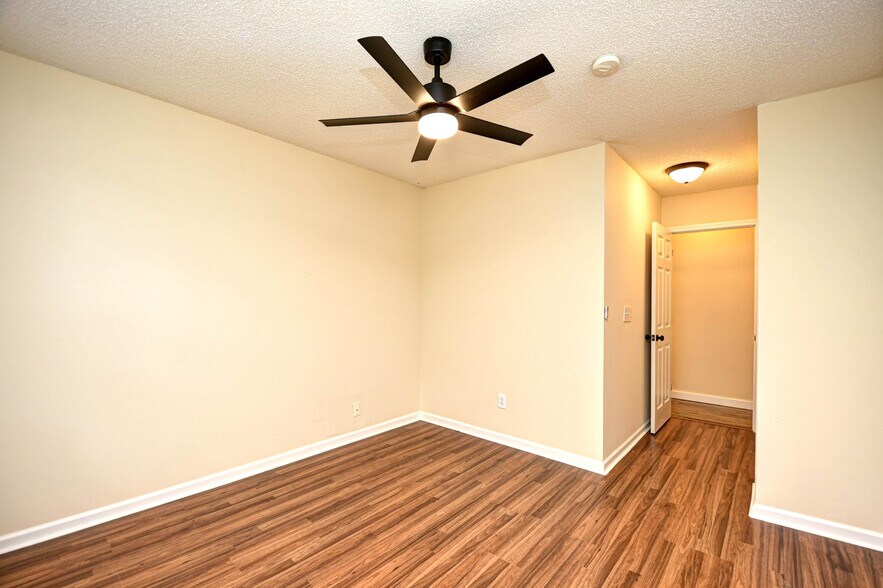Building Photo - 1038 Portico Loop