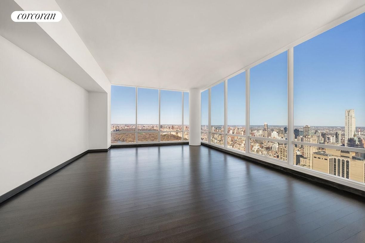 Building Photo - 157 W 57th St