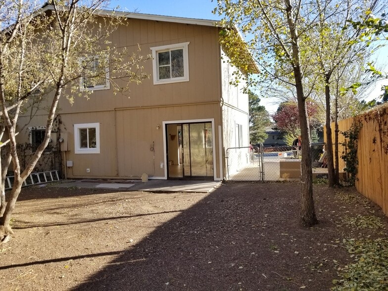 Building Photo - 6717 N Snowflake Dr