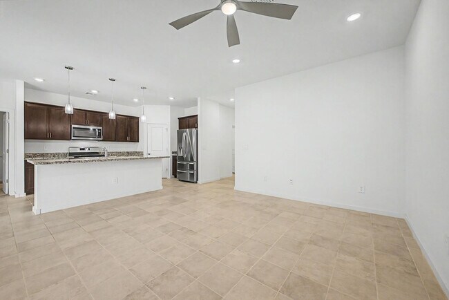 Building Photo - 35455 W Cartegna Ln
