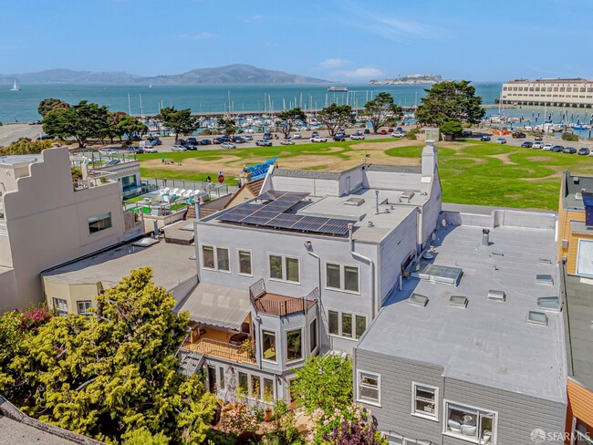 Building Photo - 181 Marina Blvd