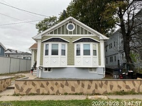 Building Photo - 139 Western Pkwy