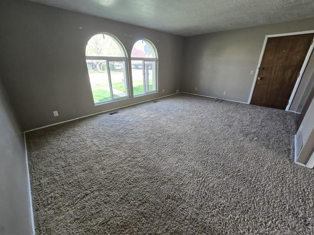 Building Photo - 5579 S 2800 W