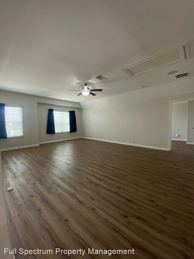 5 br, 4 bath House 12107 Upton Park 12107 Upton Park San Antonio TX