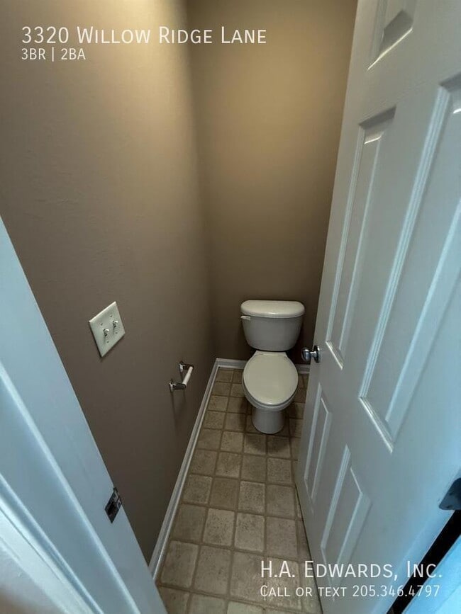 Building Photo - 3320 Willow Ridge Ln