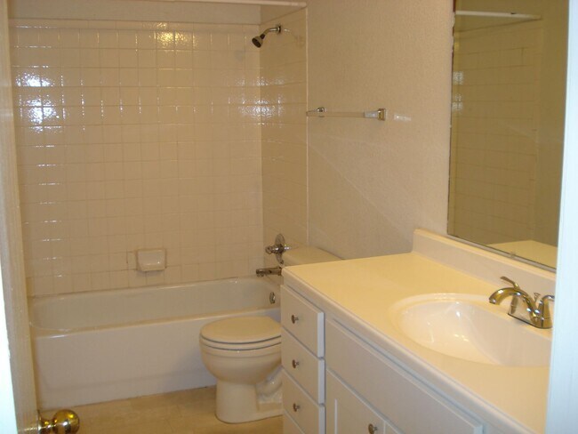 Building Photo - 1402 Pima Trail