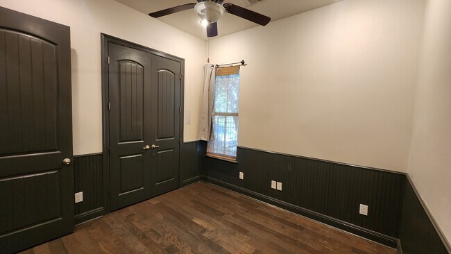 Building Photo - 510 Annaberg Dr