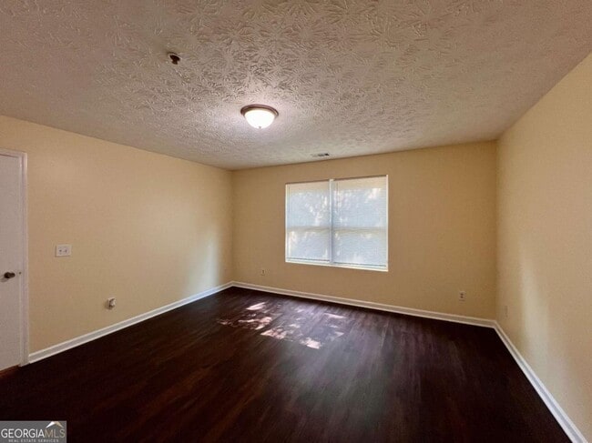 Building Photo - 14103 Fairington Ridge Cir