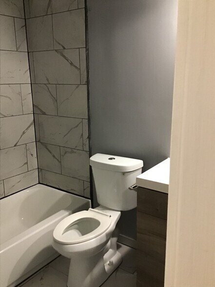 Building Photo - 12058 Abby Rd