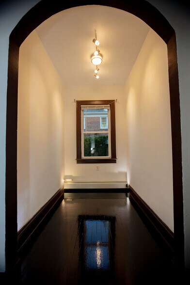 Building Photo - 86 Edgewood Ave