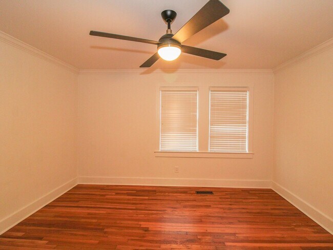 Building Photo - Lawn Care included! Downtown Athens! Walk to Athens State University!