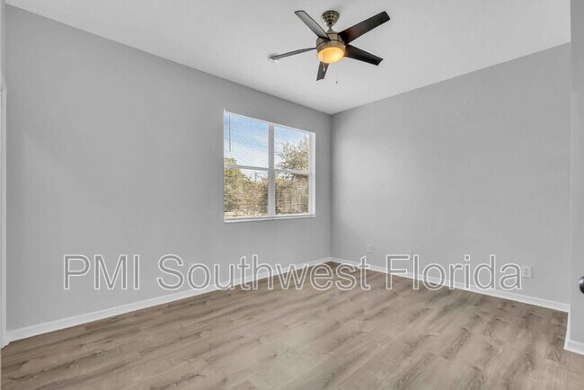 Building Photo - 3959 Yellowstone Cir