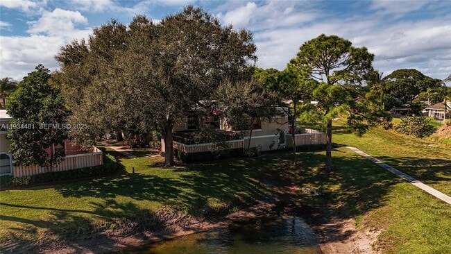 Building Photo - 4205 Village Dr