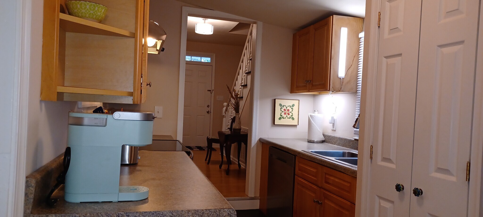 All kitchen amenities included - 705 Elsom St