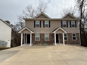 Building Photo - WEST KNOX CEDAR BLUFF AREA 2 BEDROOM 2.5 BATH TOWNHOUSE