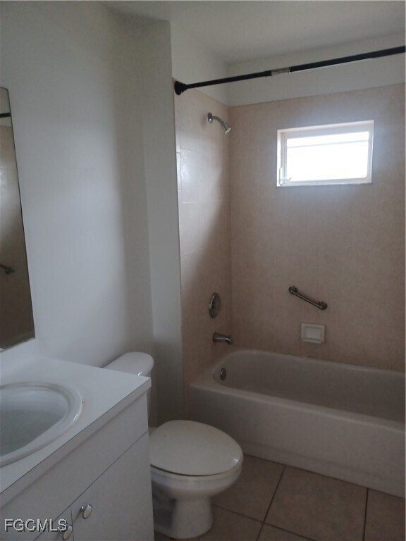 Building Photo - 3020 SE Santa Barbara Pl