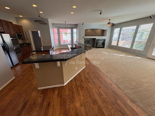 Building Photo - 222 Saxony Rd