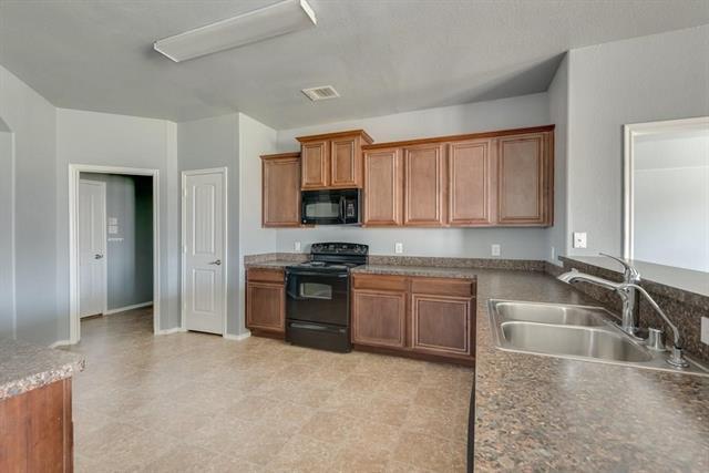 Building Photo - 5313 Beacon Ln
