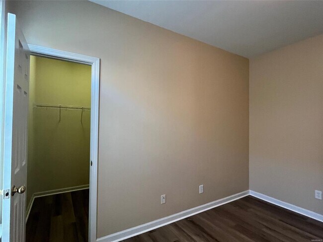 Building Photo - 8951 Alderwood Way
