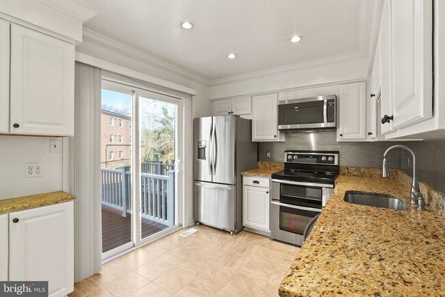 Building Photo - 3848 Brighton Ct