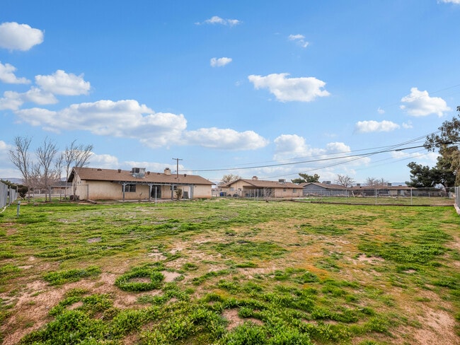 Building Photo - 15394 Ute Rd